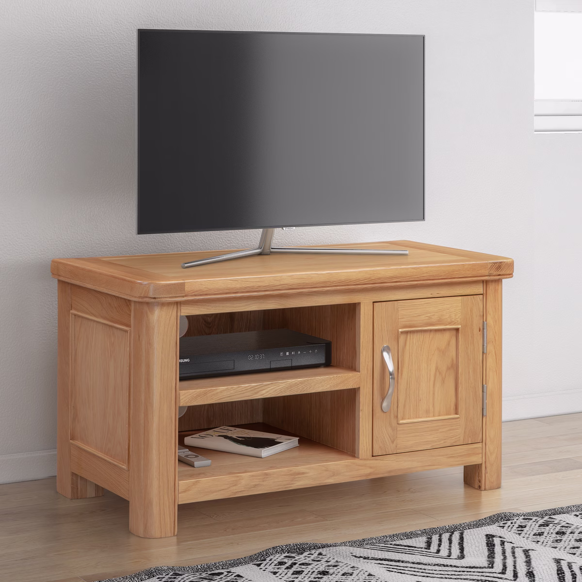 Canterbury Oak Small TV Unit